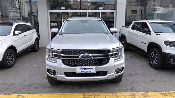 FORD RANGER 3.0 V6 TURBO DIESEL CD XLT 4X4 AUTOMÁTICO FORD RANGER 3.0 V6 TURBO DIESEL CD XLT 4X4 AUTOMÁTICO